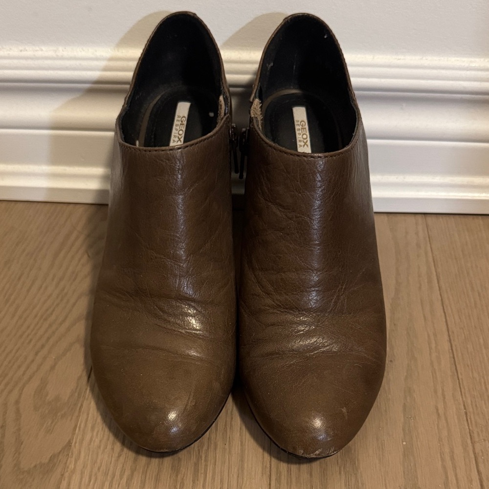 Dark Brown Women's GEOX Ankle Boots size 37 - Picture 2 of 13